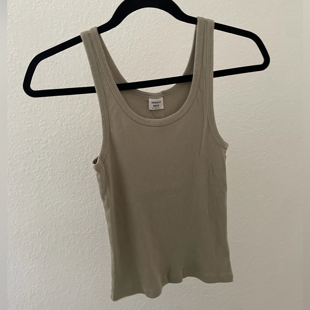 Women’s Aritzia Sunday Best Carey Long tank